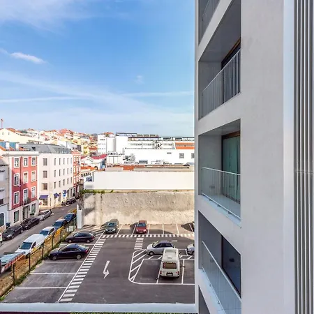 Guestready - Mid-century Near Cais Do Sodre Апартаменты